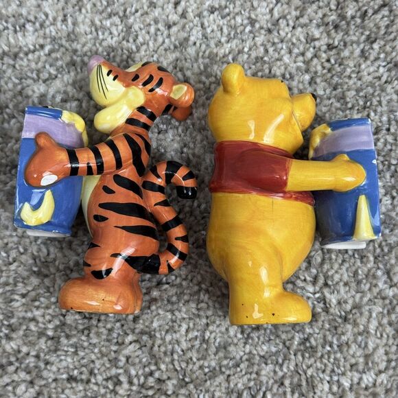 Disney Winnie The Pooh Tigger Figurines  Hand Painted Salt & Pepper Set 4.5" - Picture 11 of 13